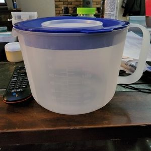 Tupperware Batter Bowl